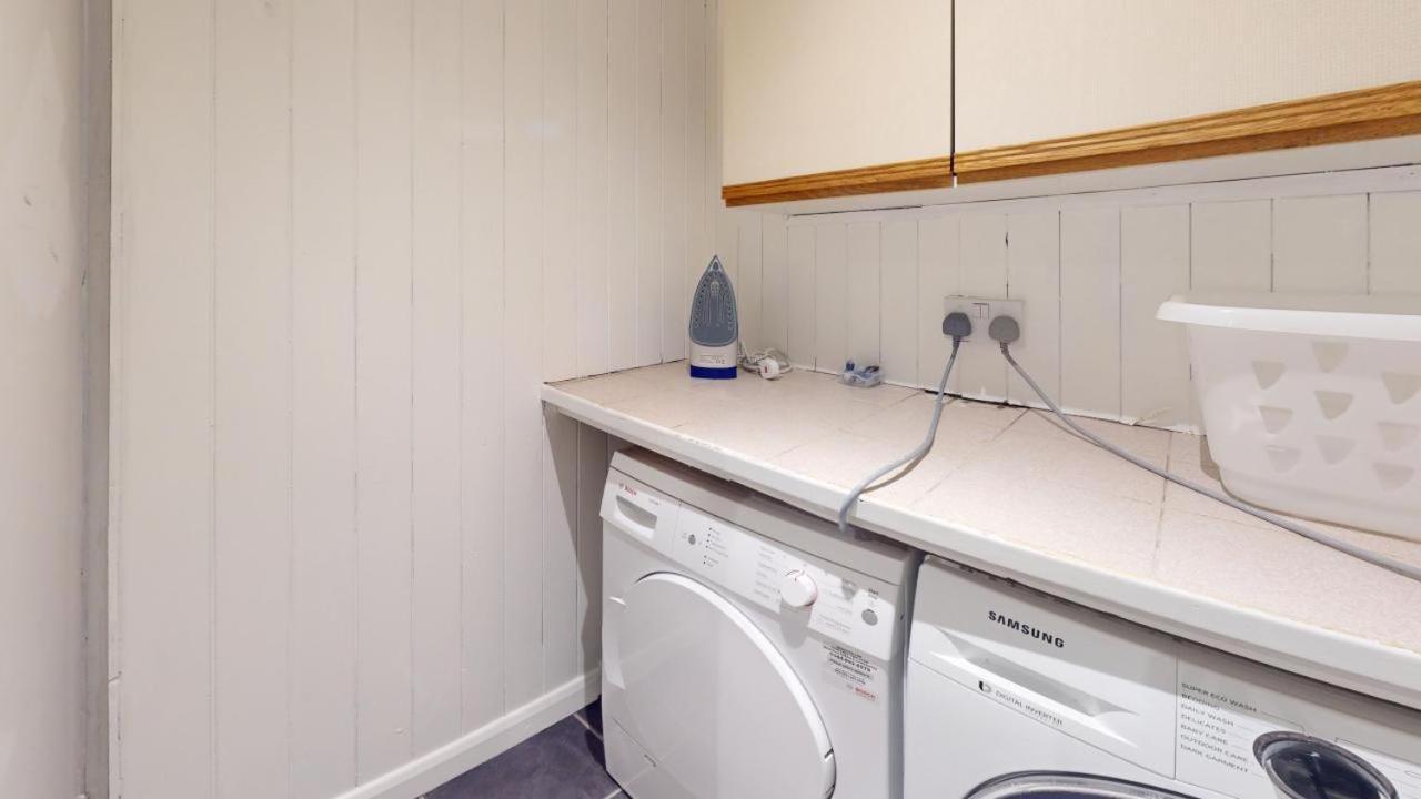 Holiday home Parlaunt House - 3 Bedroom With Free Parking Slough