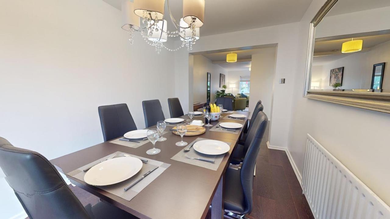 Holiday home Parlaunt House - 3 Bedroom With Free Parking Slough