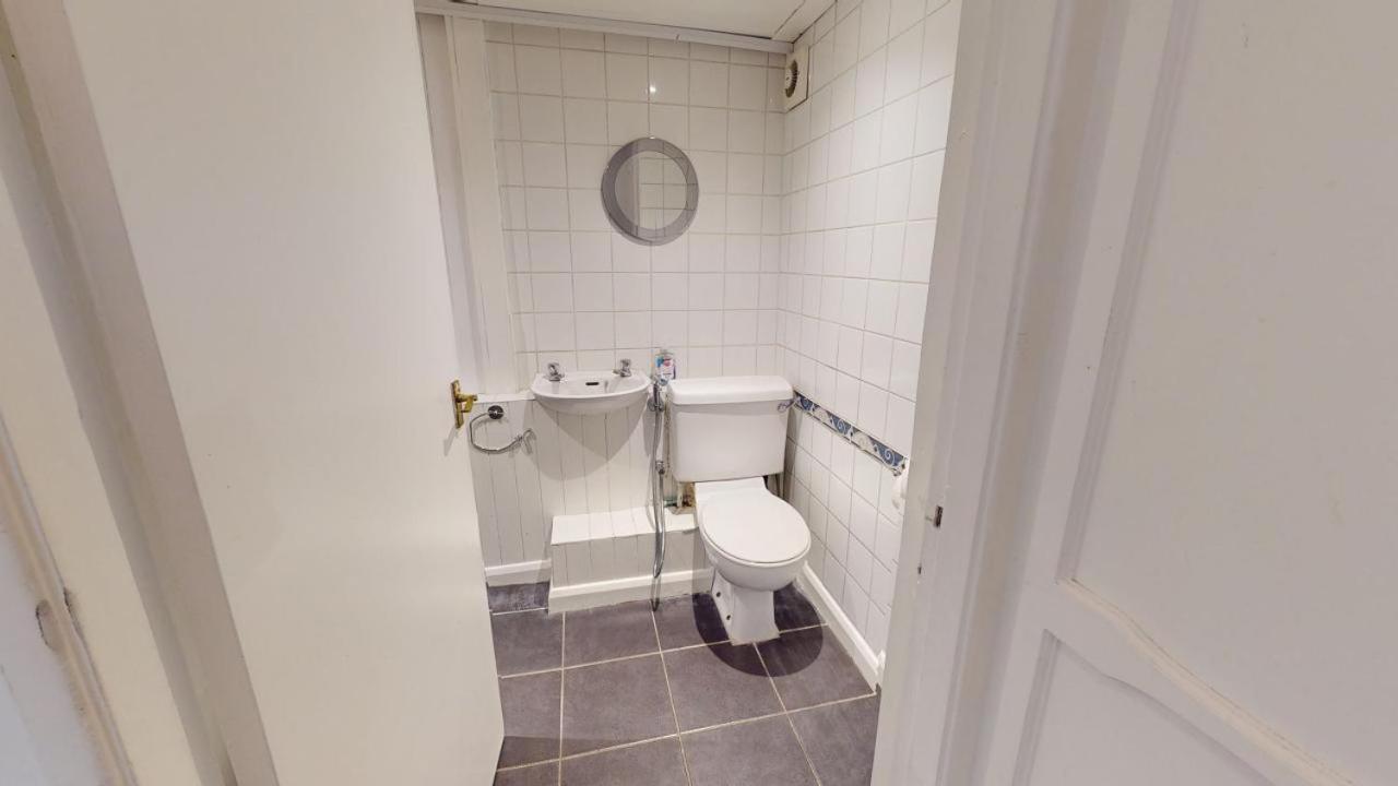 Holiday home Parlaunt House - 3 Bedroom With Free Parking